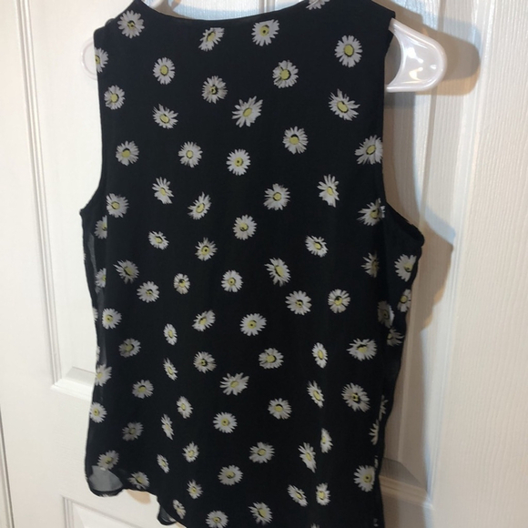 Reitmans Black Sunflower Blouse Medium - Picture 7 of 7